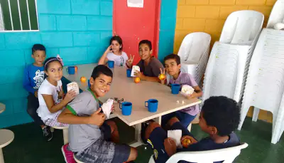 Dagelijkse maaltijd voor 150 straatkinderen, Brazilië