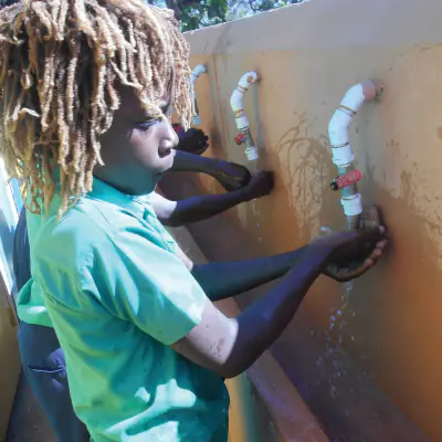 Toiletten- en waterproject, Haïti